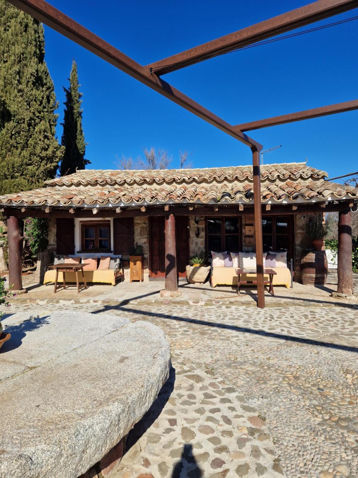 Colonos Alojamientos Rurales Guarroman Luaran gambar