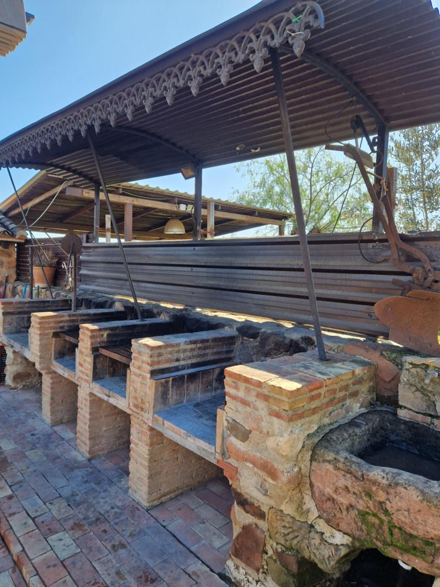 Colonos Alojamientos Rurales Guarroman Luaran gambar